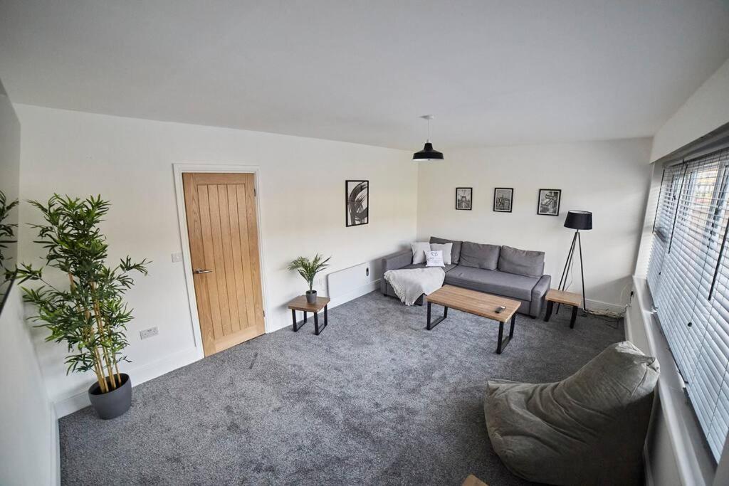 High Spec Spacious 2Bd Apt, Parking, Nr Newcastle Gateshead Luaran gambar
